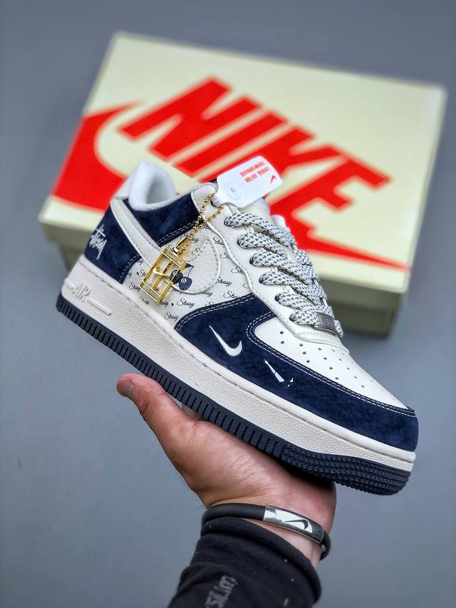 P version Nike Air Force 1'07 co-branded model, original last and cardboard for