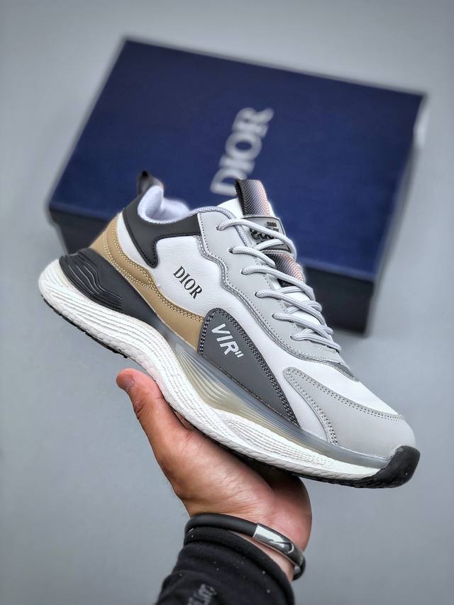 Z Dior's new lightweight casual running shoes. Guangdong quality, original set a