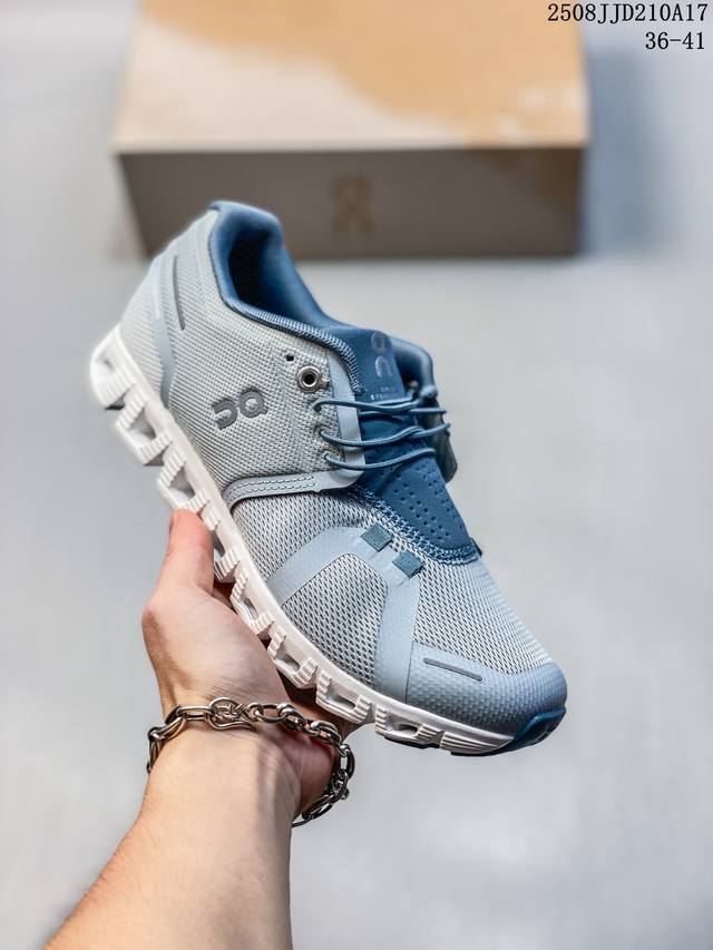 On Cloudnova new lightweight cushioning sports casual shoes Size: as shown in th