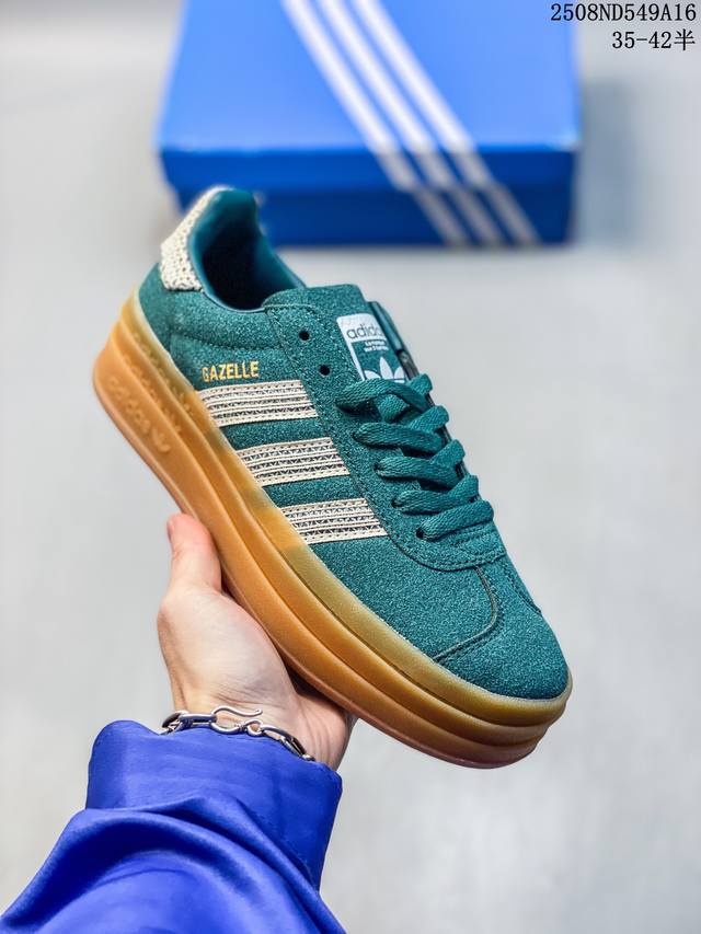 Authentic half size Made of a combination fiber leather upper#External thickened