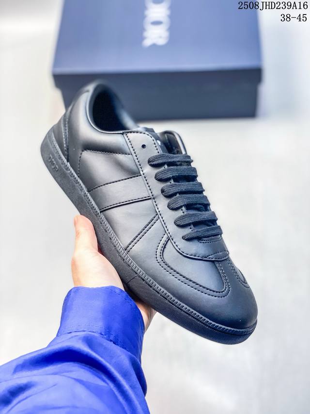 Authentic Dior B01 Matchpoint round toe lace-up Dior training shoes The return o