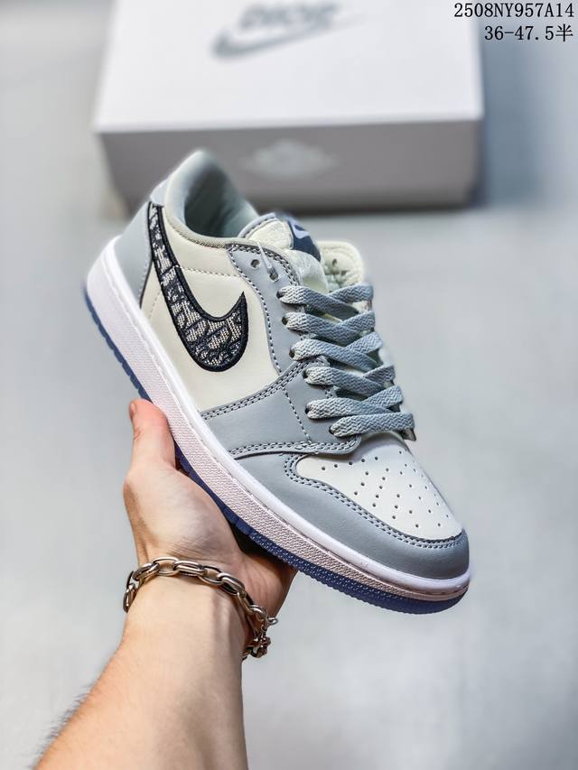 Authentic Nike Air Jordan 1 X Travis Scott Aj1 inverted hook Joe one inverted ho