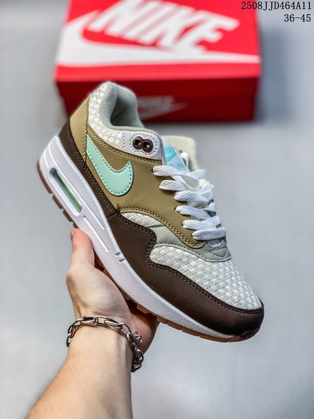 Nike Air Max 1 Air Max cushion in a new colorway. The shoe's upper is constructe