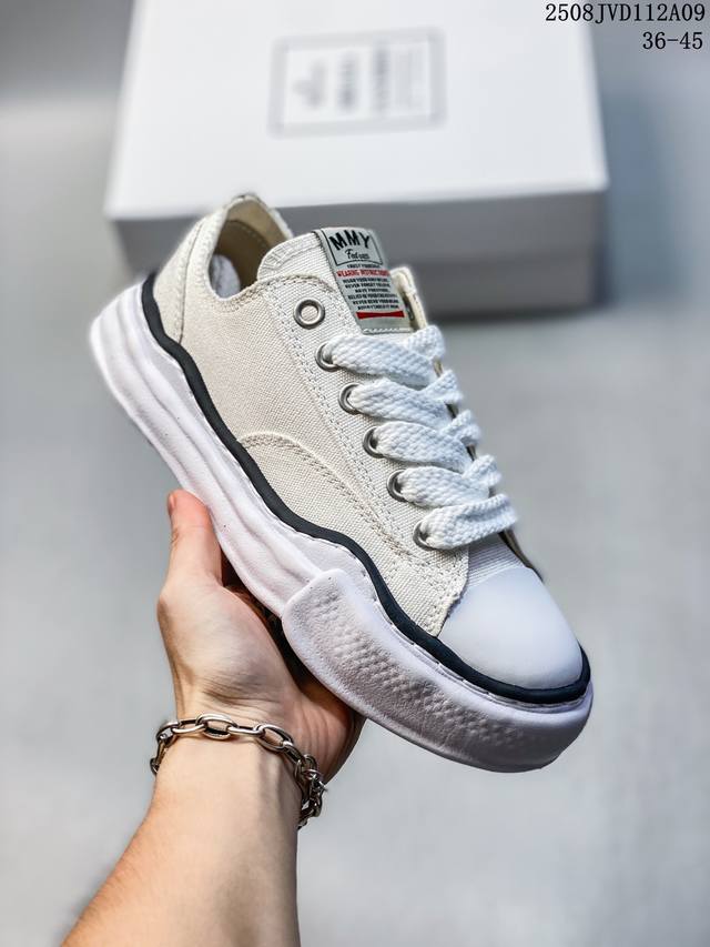 Company-level Shawn Yue's favorite item, retro dissolving style, Japanese concep