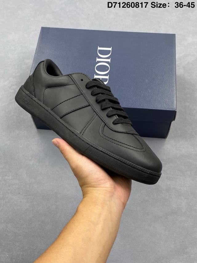 Dior high-end white shoes, Dexter shoes for men and women, showcasing high-end e