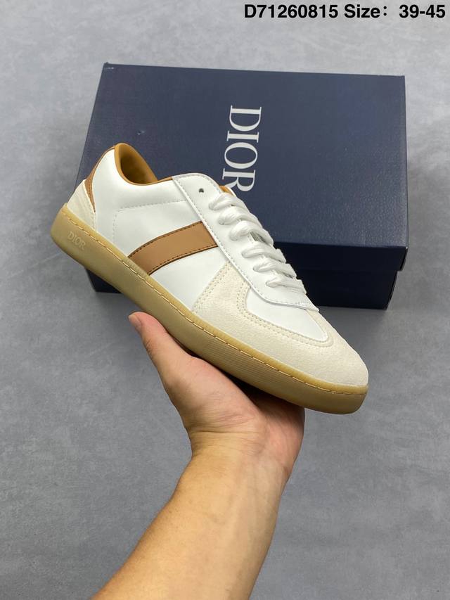 Dior high-end white shoes, Dexter shoes for men and women, showcasing high-end e