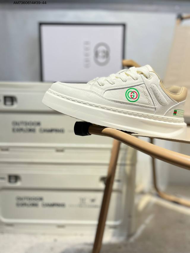 Gucci Gucci's top-grade imported materials are extremely skin-friendly and comfo