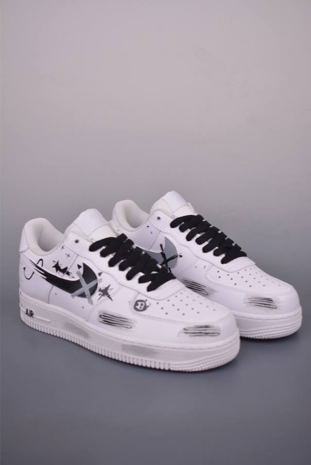 Nike Air Force 1 Low hand-painted graffiti Original last and original cardboard