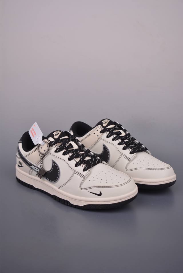 Nike Sb Dunk Low gray, white and black Pure original factory product, highly rec
