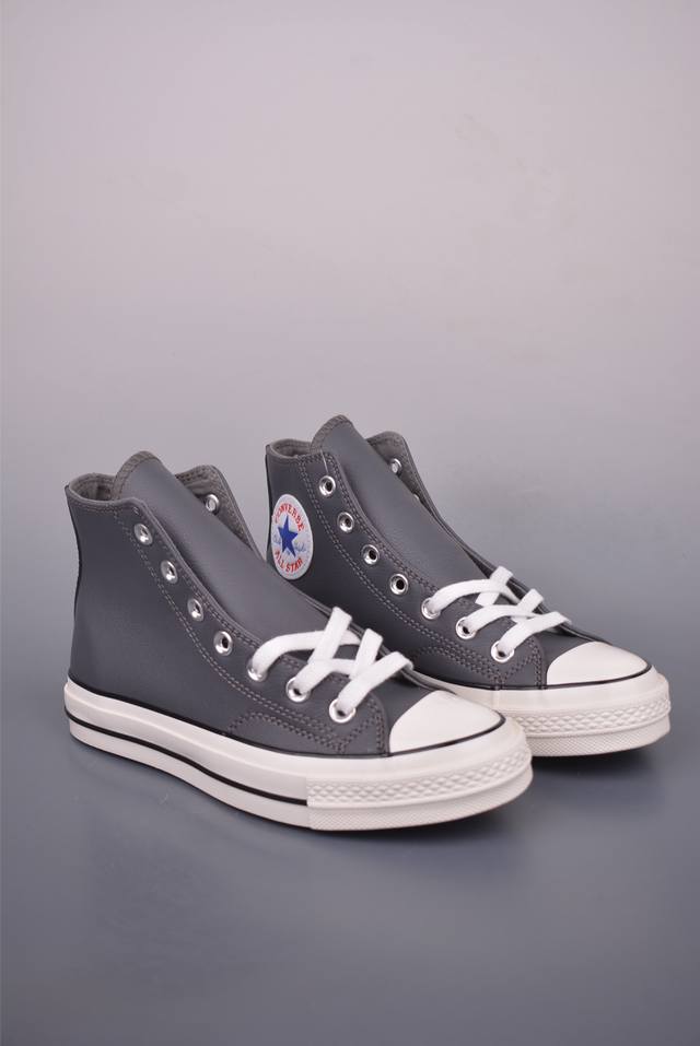 Converse Chuck 1970S solid leather Classic 70S shoe shape, the upper and logo ar