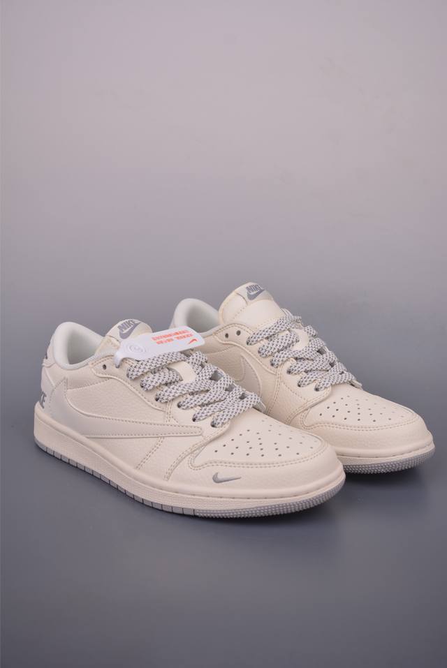 Fragment X Travis Scott Air Jordan 1 Low Three-Party Collaboration Reverse Hook