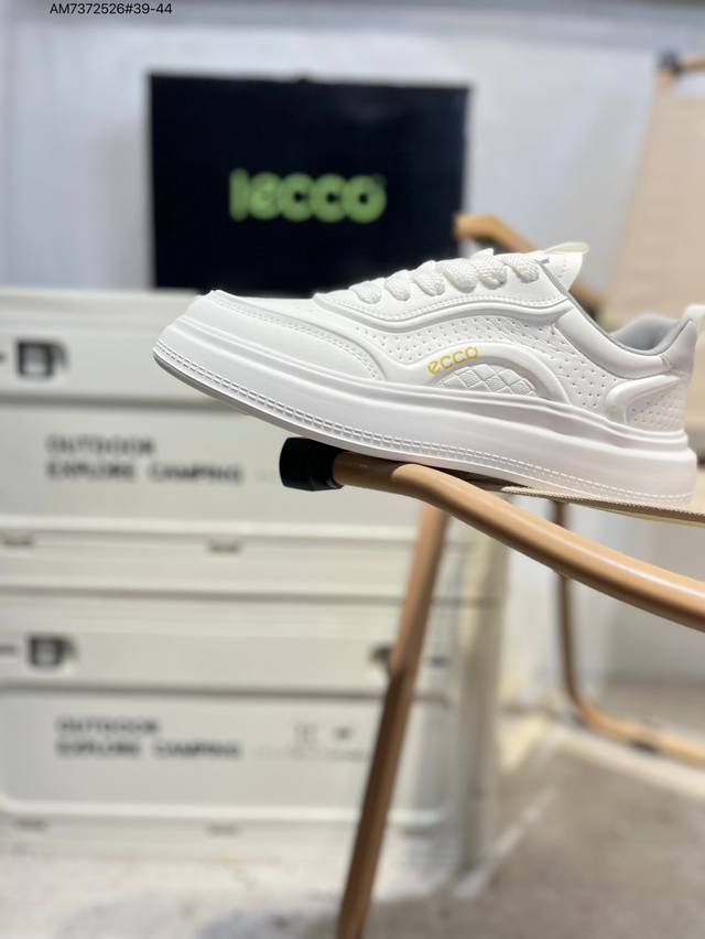 Ecco men's shoes are lightweight, breathable, comfortable, and durable. Skin-fri