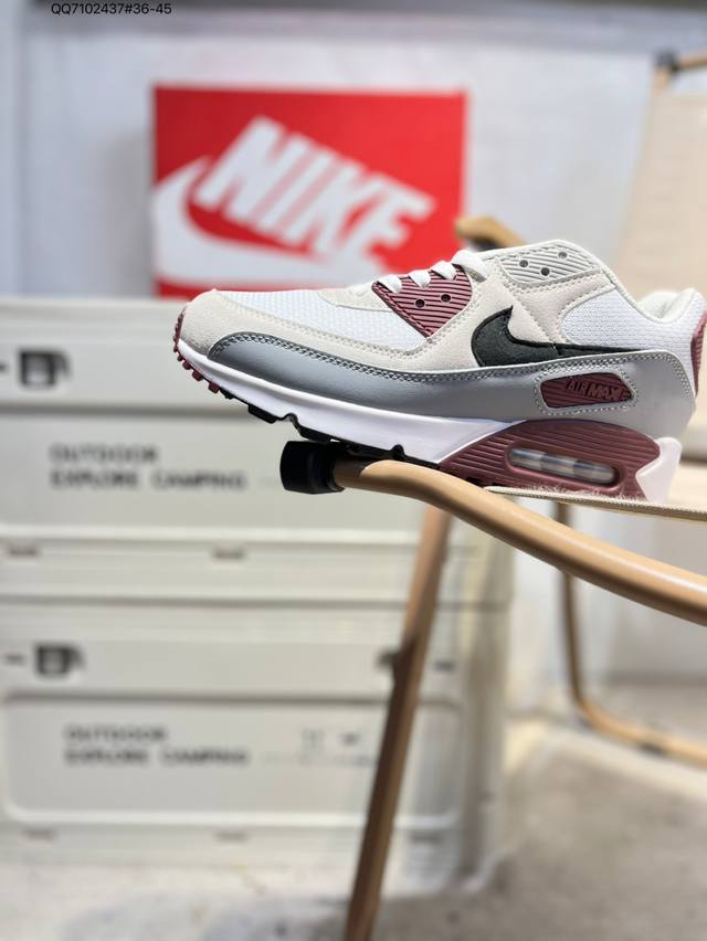 Nike Air Max 90 classic retro running shoes with small air cushioning. The upper