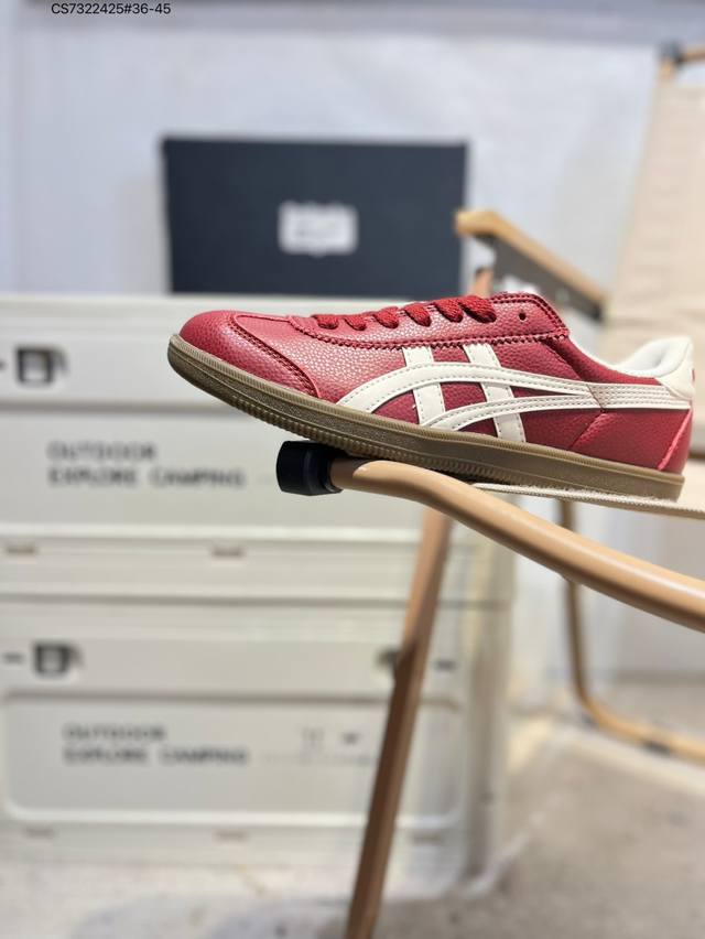 ASICS Onitsuka Tiger Tokuten Retro low-top casual running shoes. The Tokuten is