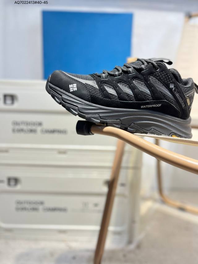 The Columbia men's outdoor hiking and trekking shoe line continues the Facet in