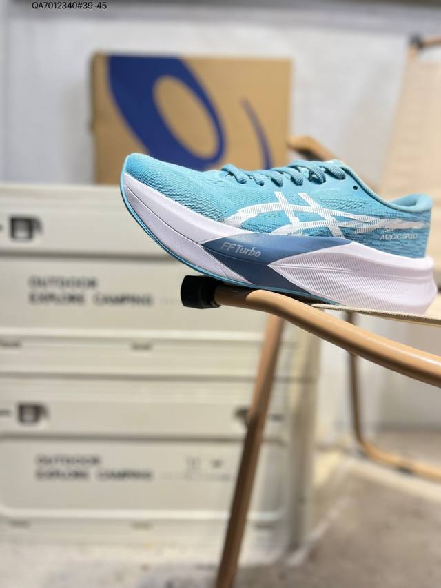 Asics Magic Speed 4 Asics classic running shoes are currently trending in functi