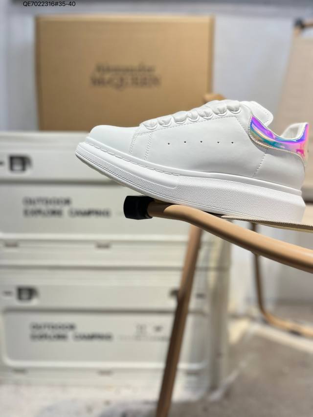 Alexander McQueen Alexander McQueen Alexander box packaging SS Spring/Summer deb