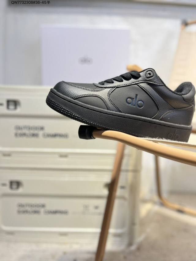 Alo Yoga Recovery Mode versatile, lightweight, non-slip, shock-absorbing low-top