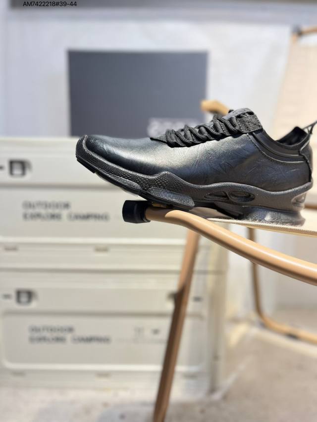 Ecco men's shoes are lightweight, breathable, comfortable, and durable. Skin-fri