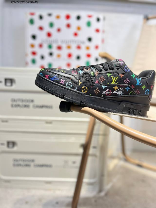 Louis Vuitton LV Louis Vuitton sneakers New LV Trainer sneakers in the latest c