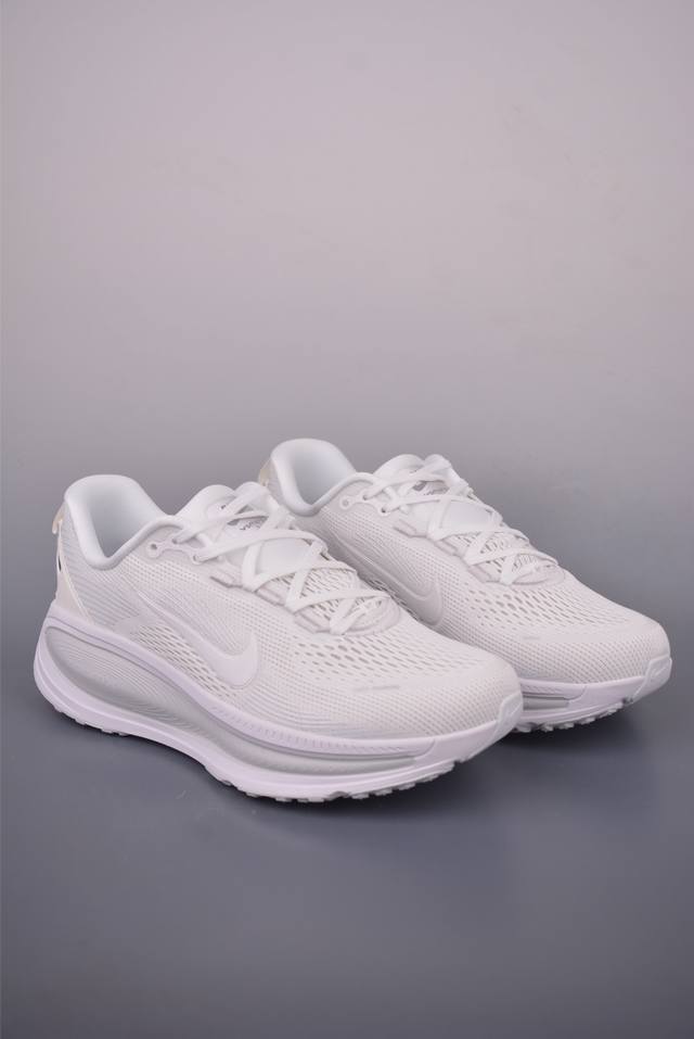Nike Air Zoom Vomero Plus New technology advances the development of original sh
