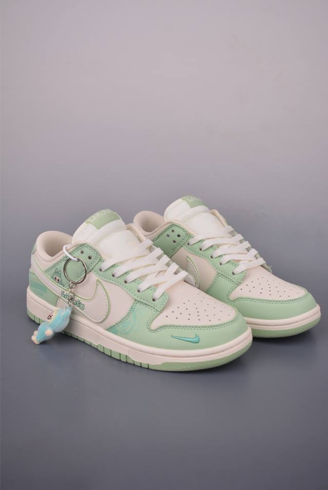 Nike Sb Dunk Low Labubu collaboration Pure original factory product Highly recom