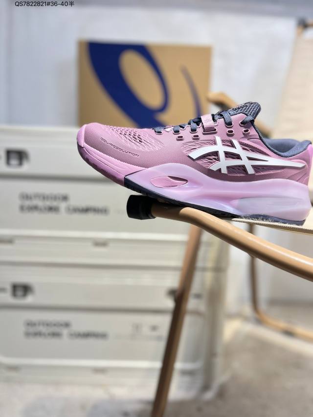 Asics Gel-Resolution X Asics classic running shoes are now popular in functional