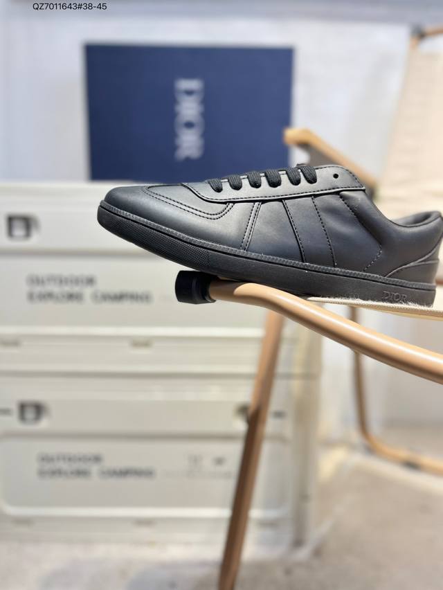 Dior B01 Matchpoint round-toe lace-up The Dior Dior shoe is reinterpreted with a