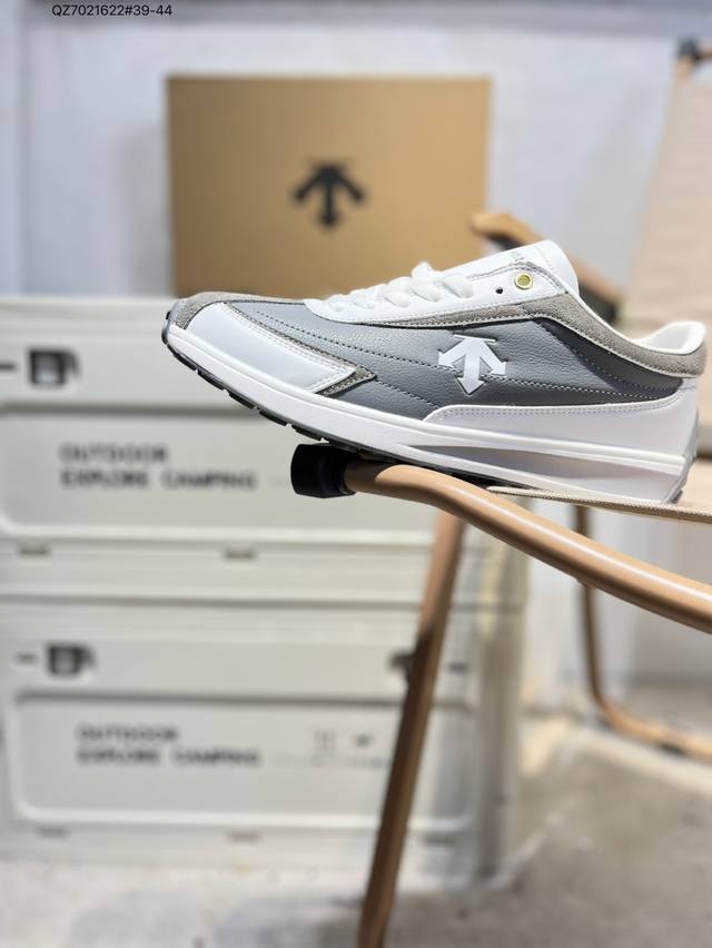 Descente Court Sb Best quality on the market. Differentiate between market versi