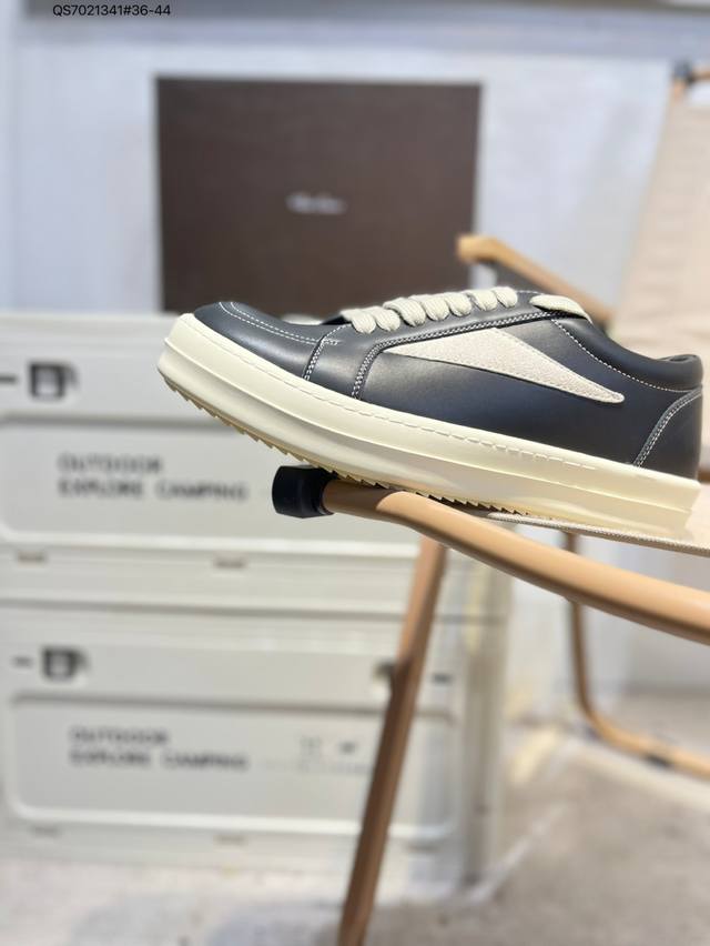 Back-to-school special offer! Retro, versatile, stylish, comfortable, breathable