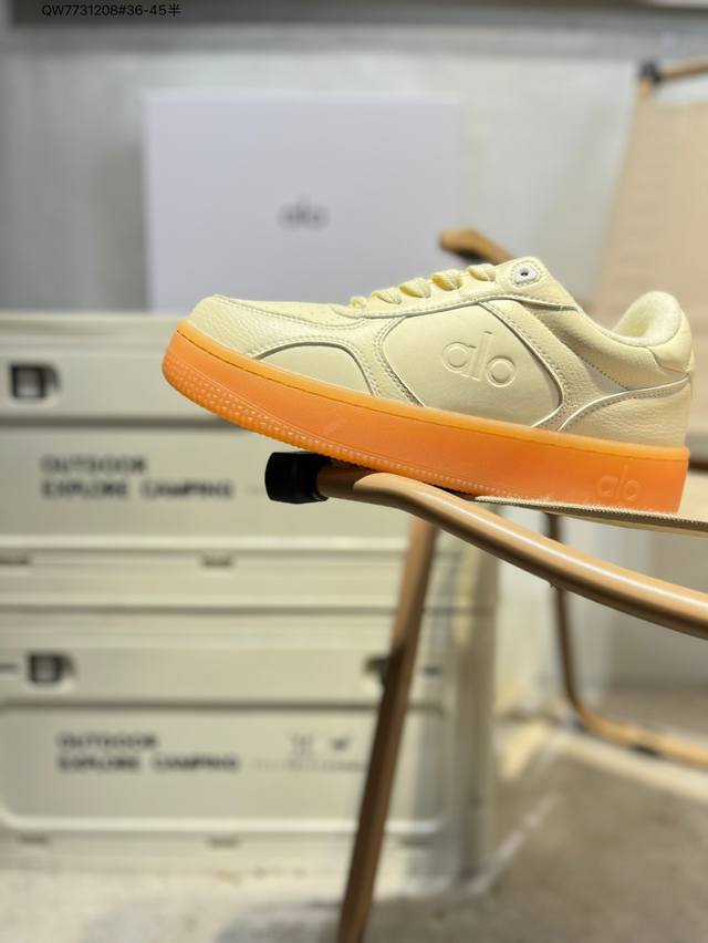 Alo Yoga Recovery Mode versatile, lightweight, non-slip, shock-absorbing low-top