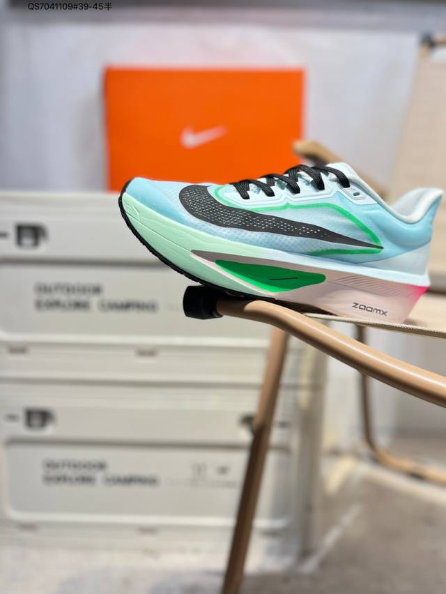Nike Zoom Fly 6 Ultra-Stretch Lightweight Running Shoes#This shoe features Flykn