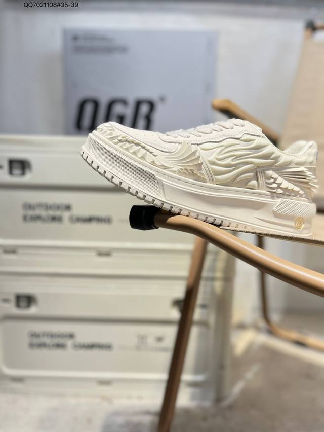 Ogr Limited Edition National Trend Using rubber 3D mecha shell design Thick sole