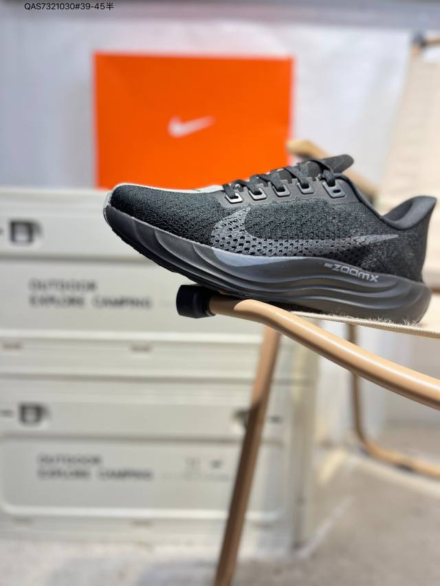 Nike Zoom Pegasus 35 Turbo Marathon Running Shoes. Building on the well-known an
