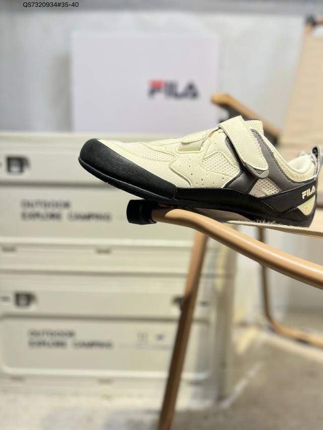 Fila retro series comfortable, stylish, versatile, simple low-top training shoes