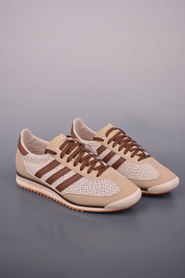 Adidas Originals Sl 72Rs ultra-light and breathable retro jogging shoes The toe