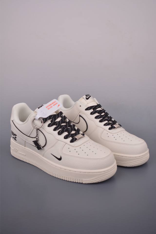 Nike Air Force 1 Low off-white and black Original last and cardboard create a pu