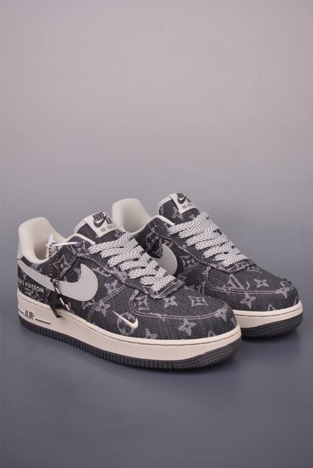 Nike Air Force 1 Low Lv co-branded Original last and original cardboard to creat