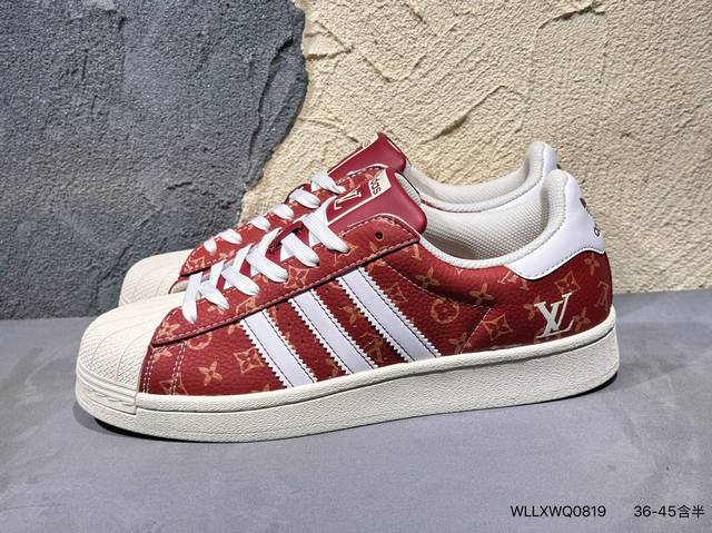 New product launch photos Overseas hit limited edition! High-end custom Adidas