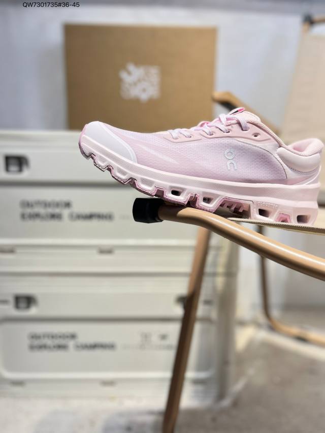 On Run Cloudnova Flux lightweight, comfortable, breathable, and cushioned runnin