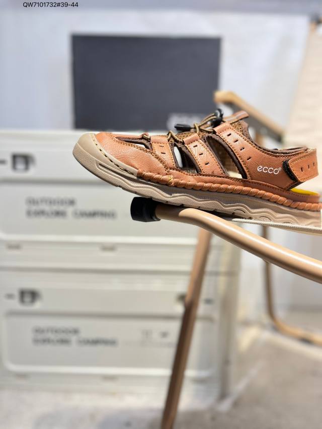 Ecco sandals are lightweight, breathable, comfortable, and durable. They are ski