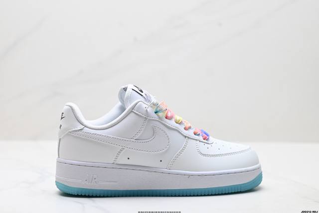 Authentic Nike Air Force 1'07 low-top versatile casual sneakers. Soft, springy c