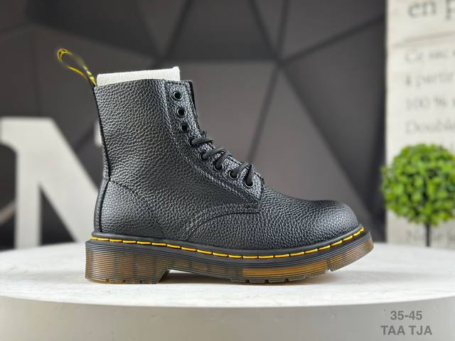 Dr.Martens 1460 classic 8-hole series, matte black hard leather, available for m