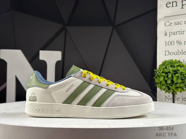Company-level Adidas Samba Og German training shoes high-end customized Samba s