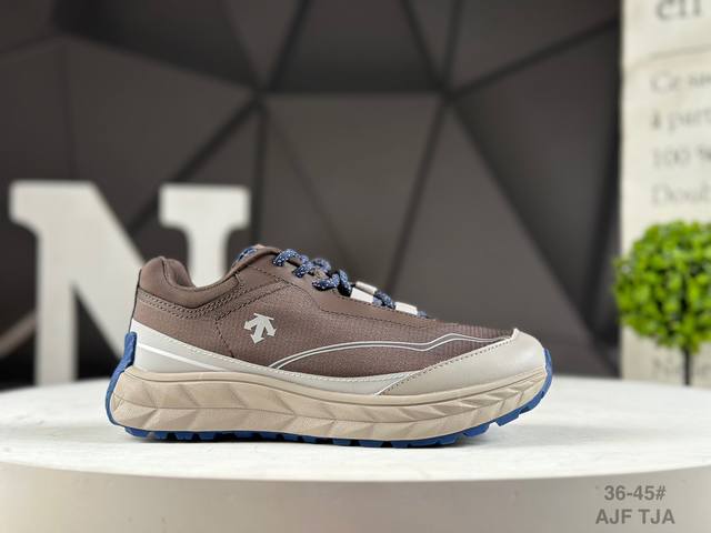 Descente Terrain D Descente comfortable, soft, non-slip and wear-resistant low-t