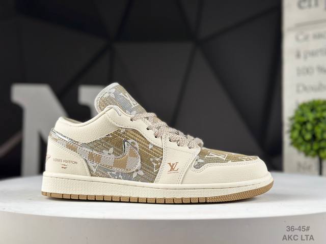 A company-level Nike Dunk Low Retro Air Jordan 1 collaboration. Highly recommend