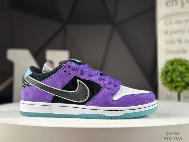 Corporate Nike Dunk Low What The Ducks was created by Nike in collaboration wit