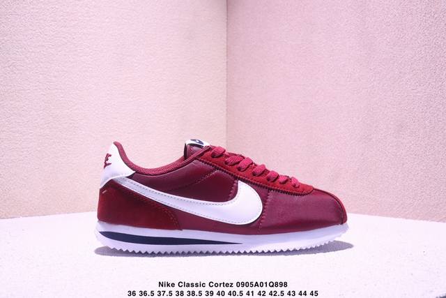 Corporate-level Nike Classic Cortez Nike classic lightweight and comfortable me