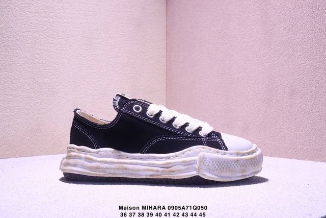 Company-level Shawn Yue's favorite item, retro dissolving style, Japanese concep
