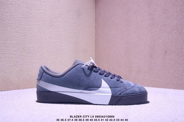 Authentic label with half-size Blazer City Low Lx. Nike's new Blazer low-top sne